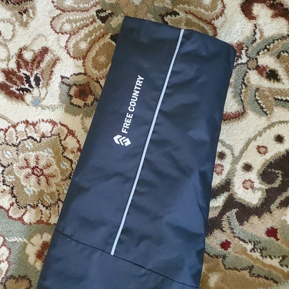 Free country radiance winter jacket - Picture 2 of 8